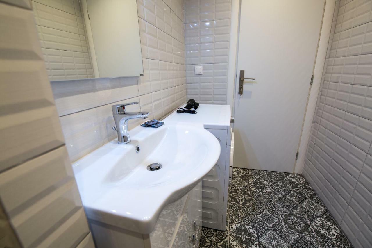 אתונה White Lux Apartment For 2 Vipgreece מראה חיצוני תמונה